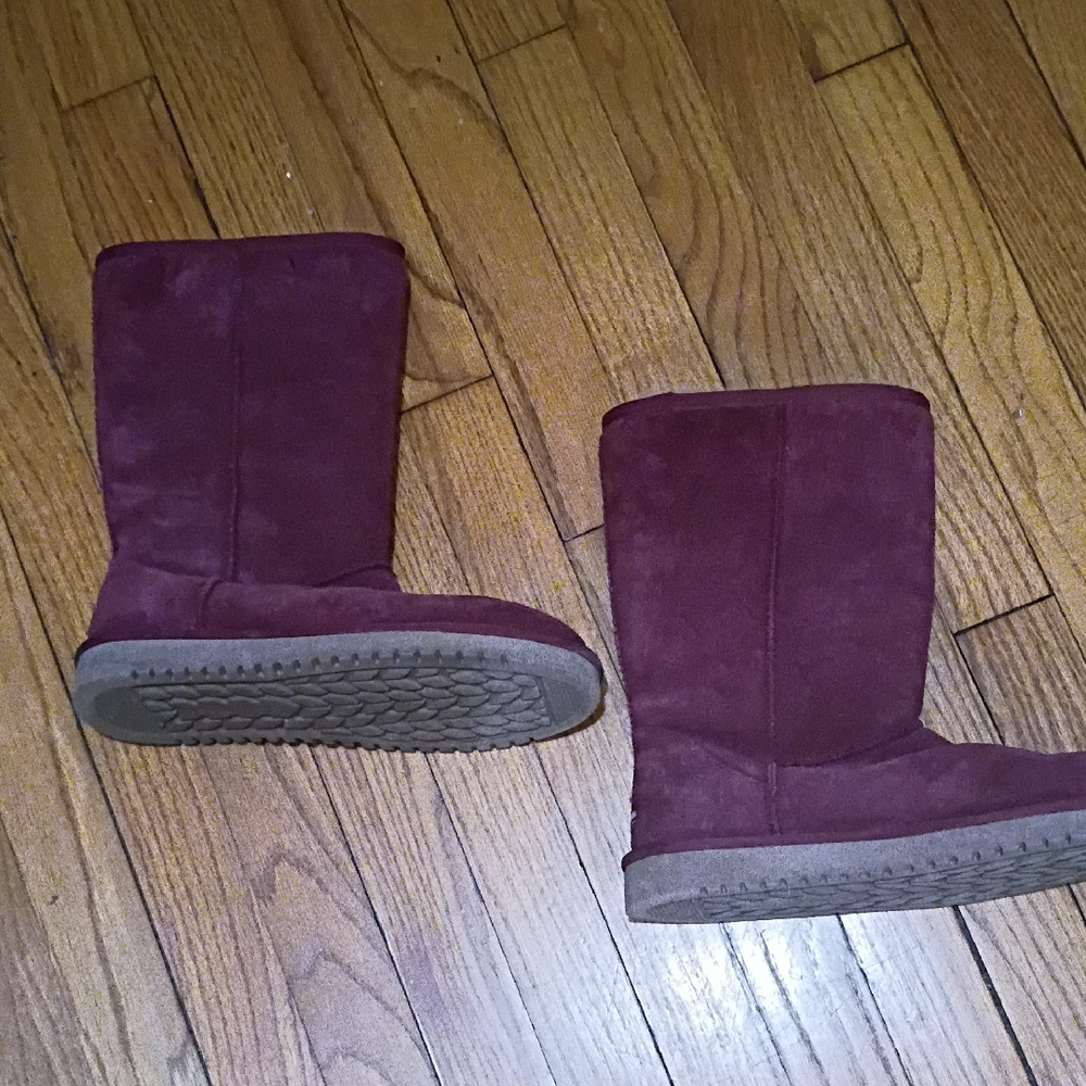 Koolaburra by UGG Plum Suede Short Boots